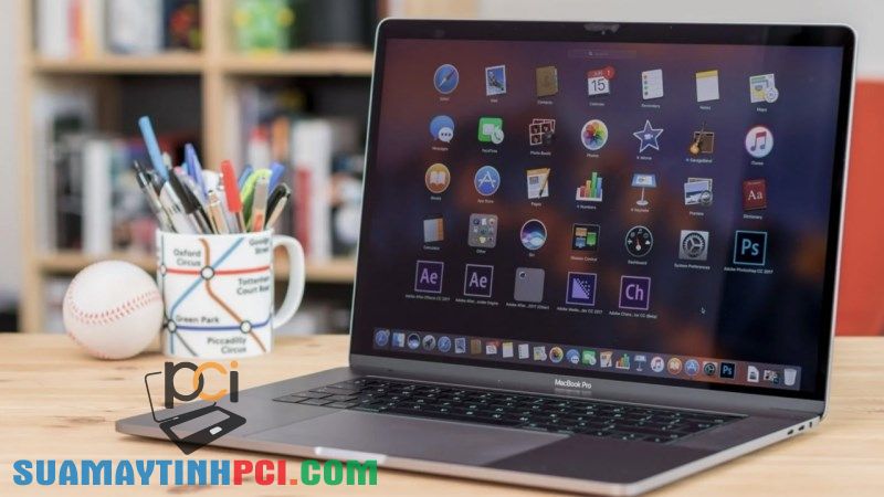 Học sinh - Sinh viên có nên dùng Macbook?