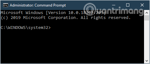 Command Prompt được mở với quyền Admin