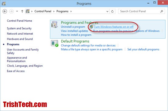  click chọn link Turn Windows features on or off
