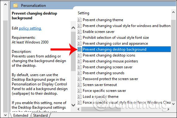 Nhấn chọn Prevent changing desktop background