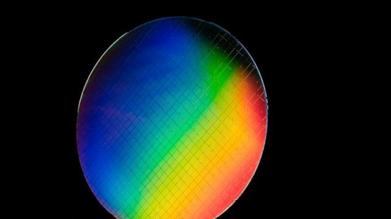 Intel tiến gần một bước hơn trong trong lĩnh vực máy tính lượng tử ứng dụng Intel tiến gần một bước hơn trong trong lĩnh vực máy tính lượng tử ứng dụng