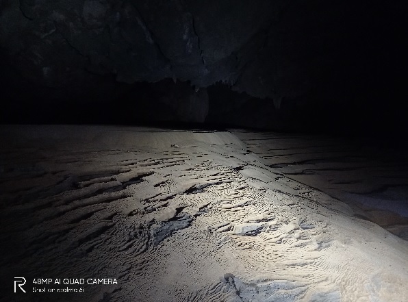 Cùng Realme 6i ghi lại khoảnh khắc đẹp huyền ảo của hang Nước Nứt, Quảng Bình