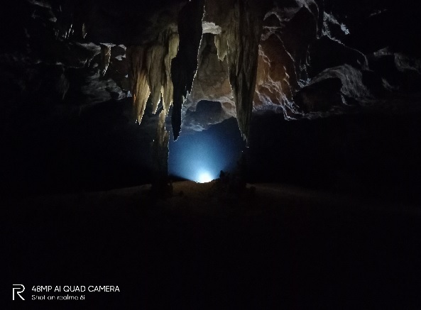 Cùng Realme 6i ghi lại khoảnh khắc đẹp huyền ảo của hang Nước Nứt, Quảng Bình