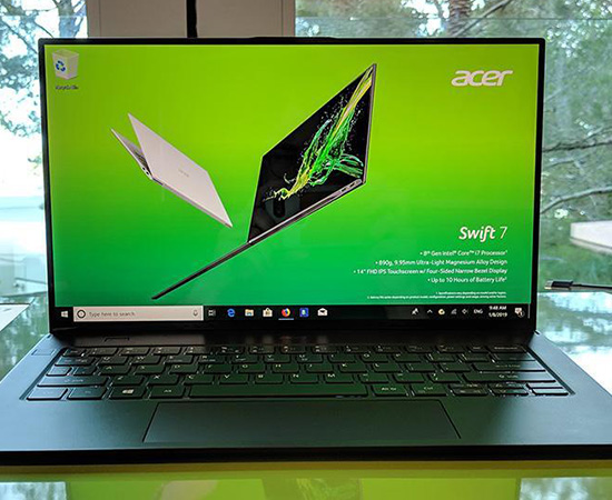 Thời lượng pin thì các bạn không cần phải lo bởi vì đa phần các dòng Acer Swift đều có thể đáp ứng được nhu cầu học tập và làm việc của bạn trung bình 5 - 8 tiếng không cắm sạc.