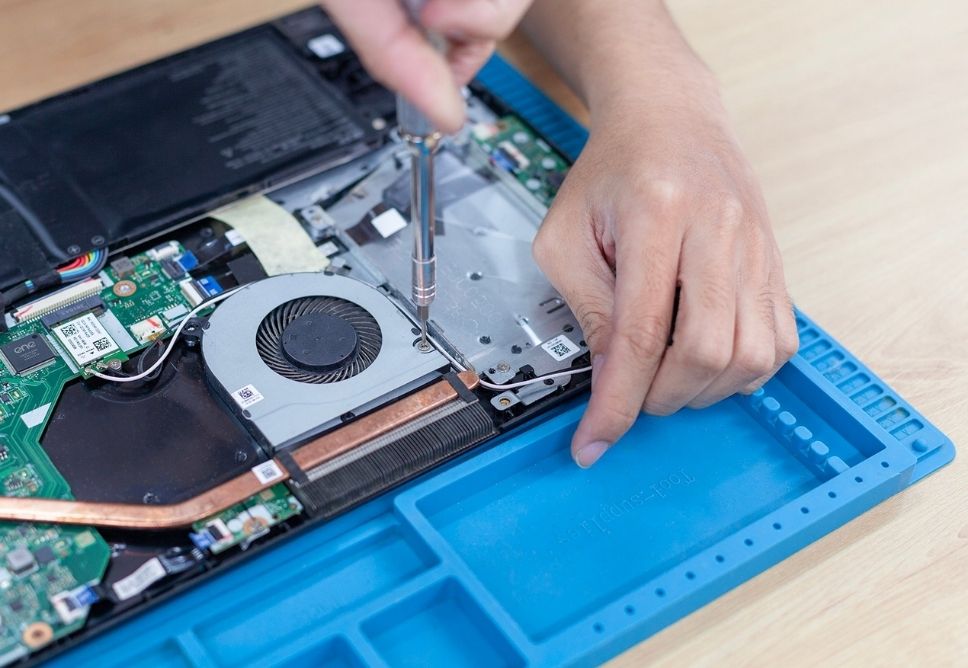 Công ty vệ sinh laptop tận nhà tại Quận 5 - Chuyên Nghiệp