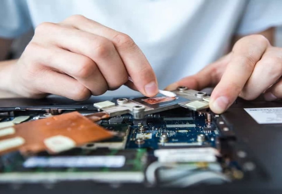 Dịch Vụ Vệ Sinh Laptop Tận Nhà Tại Quận 4