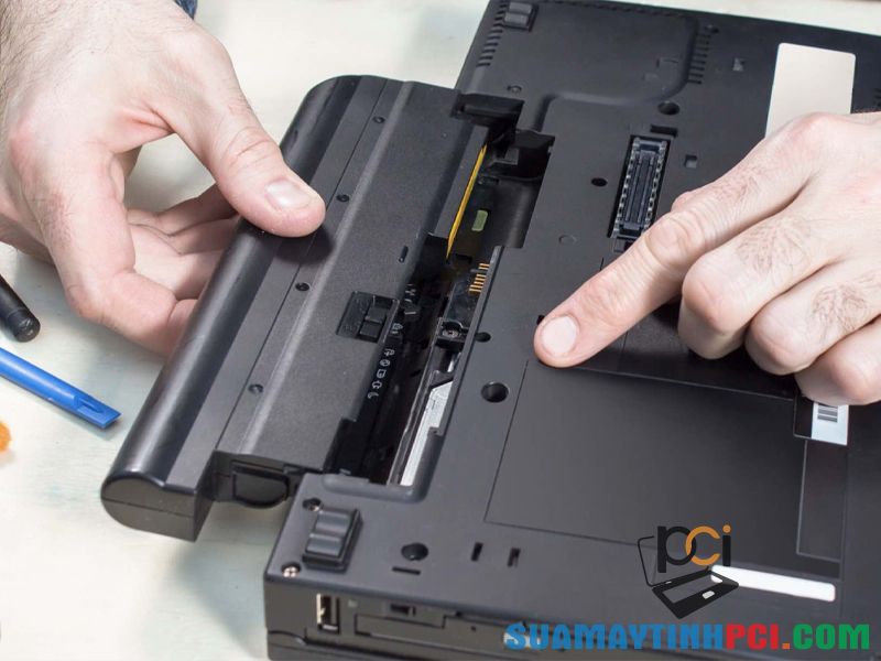 Vừa&nbsp;sạc&nbsp;pin&nbsp;vừa&nbsp;dùng&nbsp;laptop&nbsp;có&nbsp;sao&nbsp;không?&nbsp;Có&nbsp;làm&nbsp;chai&nbsp;pin&nbsp;không?&nbsp;-&nbsp;Thủ&nbsp;thuật&nbsp;máy&nbsp;tính