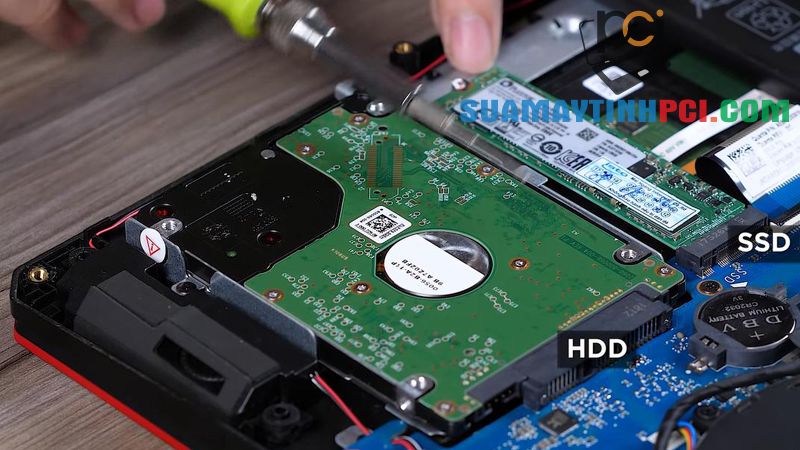 Hướng dẫn tháo lắp, thay ổ cứng SSD cho laptop tại nhà thành công - Tin Công Nghệ