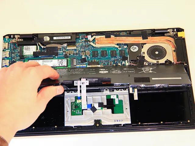 Khi Nào Cần Thay Mới Pin Laptop Sony?