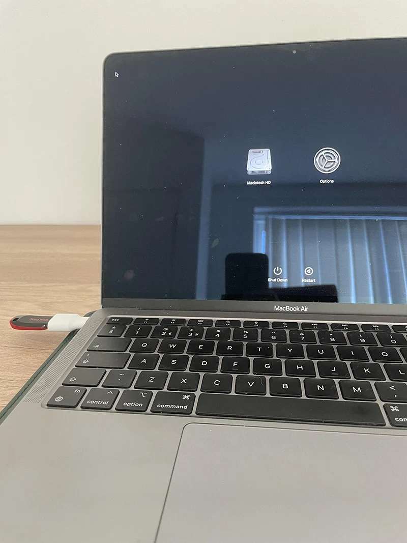 Dịch Vụ Sửa Chữa Macbook Lỗi Cập Nhật Hệ Thống Tại Công Ty PCI