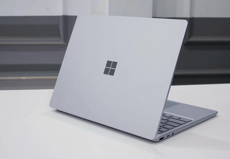 Sửa Surface Quận 10 – Bảo Hành Rõ Ràng