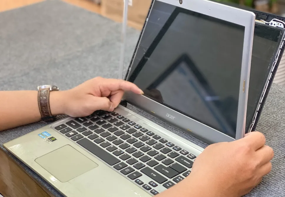 Địa Chỉ Thay Màn Hình Laptop Quận 12 Gần Đây