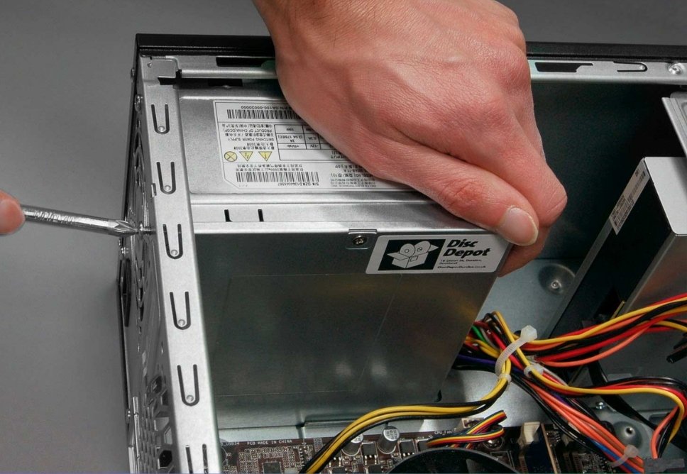 Sửa Nguồn Máy Tính Tại Quận Tân Phú Tận Nơi