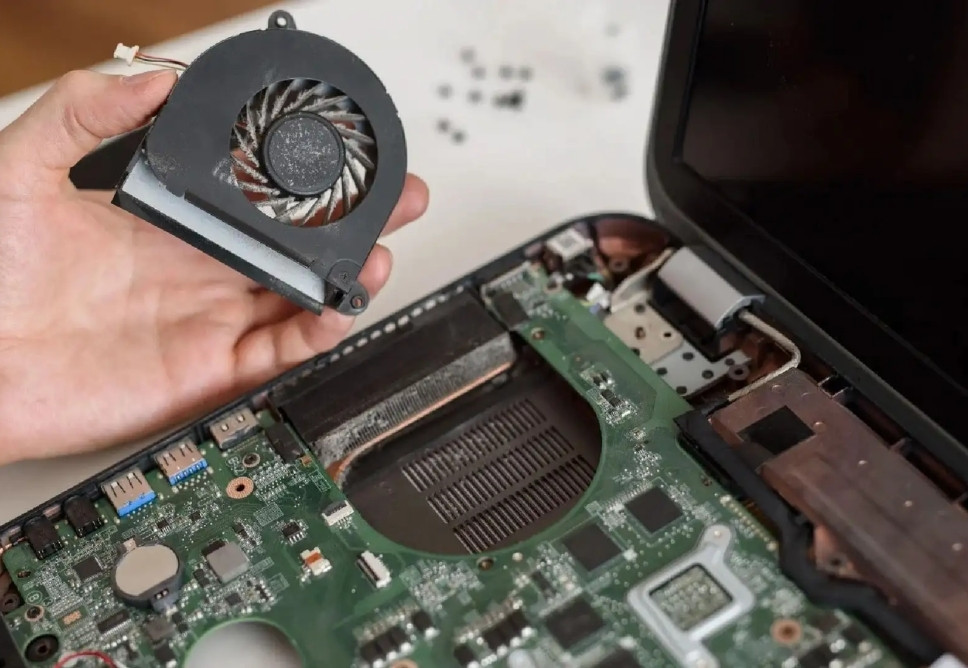 Sửa Máy Tính Kêu To Quận 1 - Lấy Liền, Uy Tín