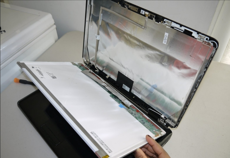 Sửa Màn Hình Máy Tính Quận 1 Tận Nơi