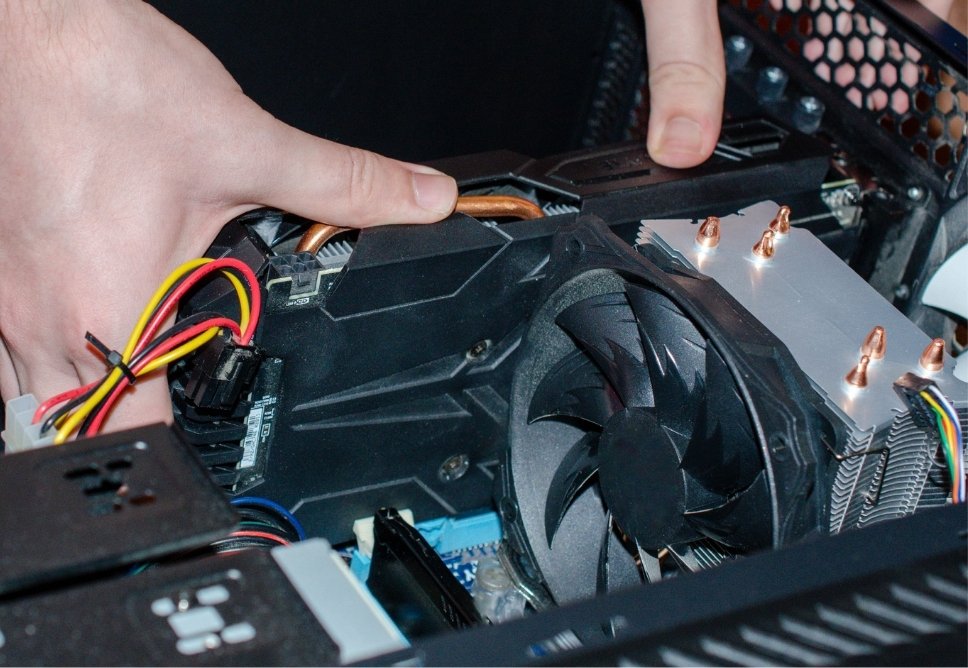 Sửa Máy Tính Bị Nóng Quận 4 Giá Rẻ, Gần Đây