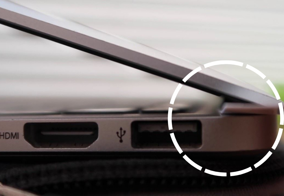 Thay Bản Lề Laptop Ở Tân Phú Uy Tín