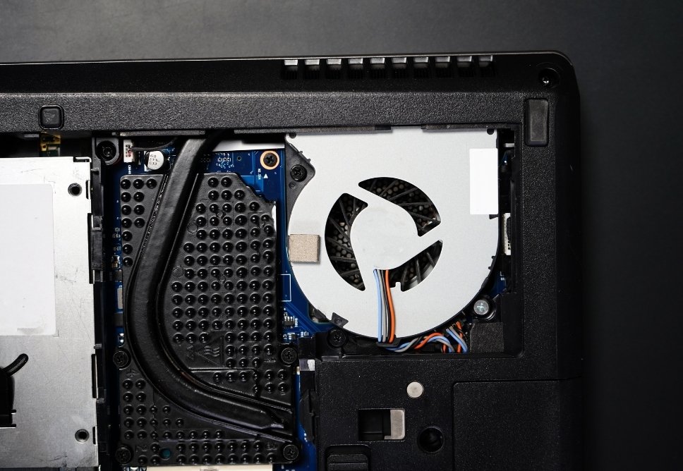 Thay Quạt Laptop Quận Bình Tân Uy Tín