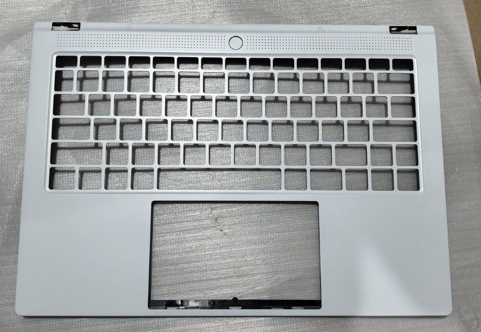 Thay Vỏ Laptop Chính Hãng Tại Quận Phú Nhuận