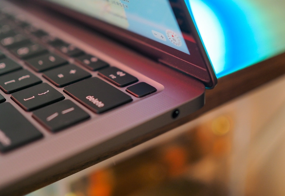 Thay Bản Lề Macbook Quận Phú Nhuận Lấy Ngay