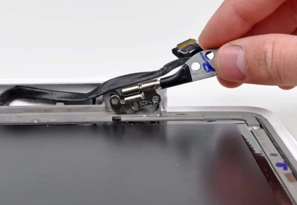 Thay Bản Lề Macbook Quận Tân Bình Chính Hãng