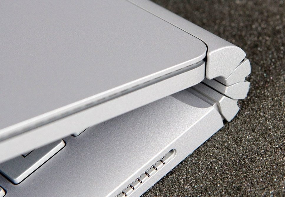 Thay Bản Lề Surface Quận Phú Nhuận Uy Tín