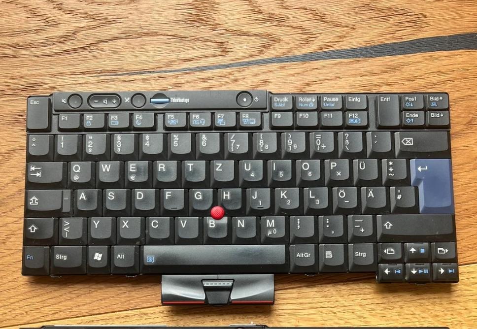 Thay Bàn Phím Laptop Tận Nhà Ở Quận 7