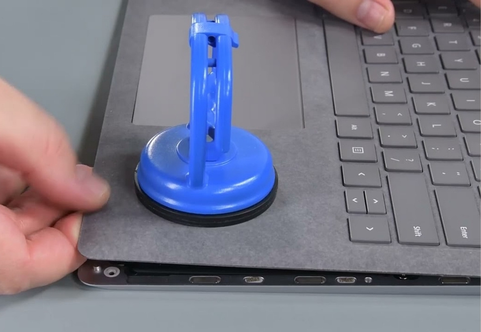 Thay Bàn Phím Surface Quận Phú Nhuận Tận Nhà