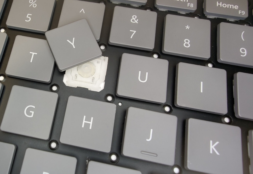 Thay Bàn Phím Surface Quận Thủ Đức Lấy Ngay