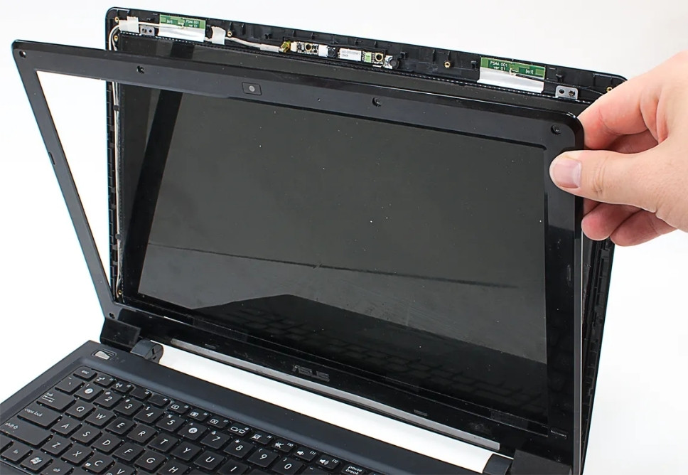 Thay Màn Hình Laptop Tận Nơi Tại Quận 7