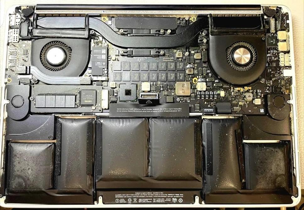 Thay Pin Laptop Chính Hãng Tại Quận 10