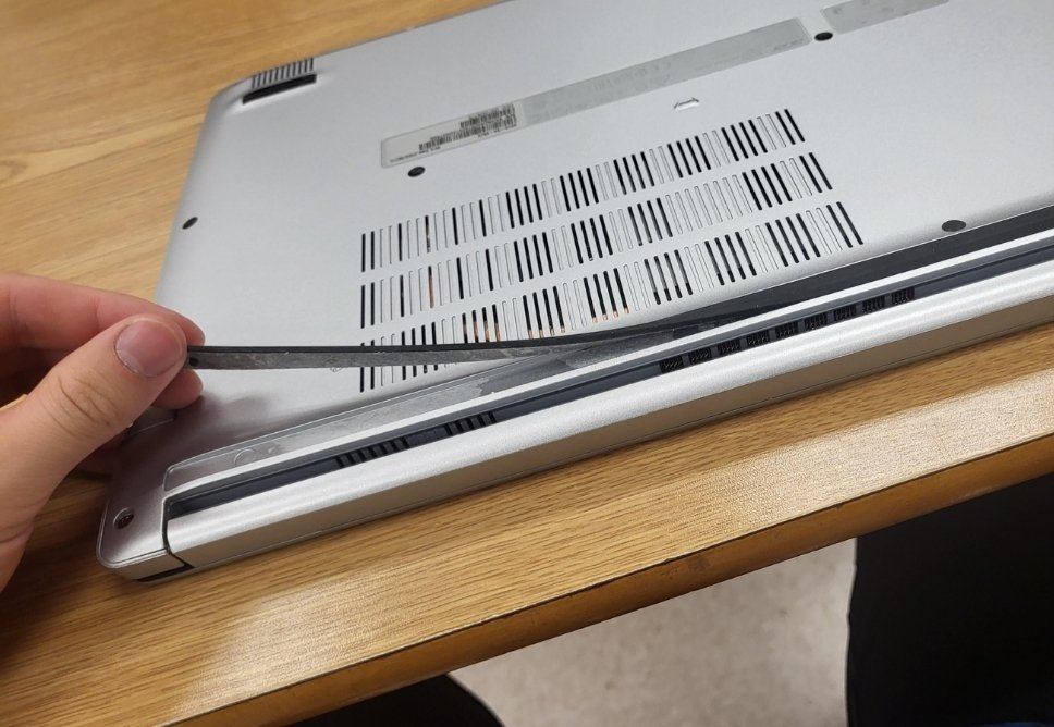 Thay Vỏ Laptop Chính Hãng Giá Rẻ Tại Quận 7