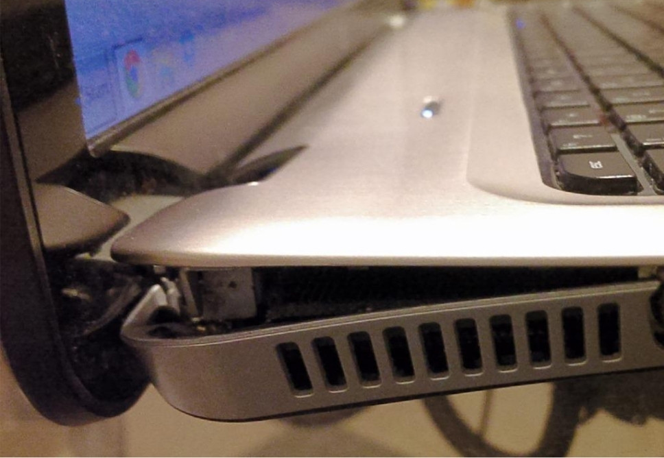 Thay Vỏ Laptop Uy Tín Tận Nơi Tại Quận 10