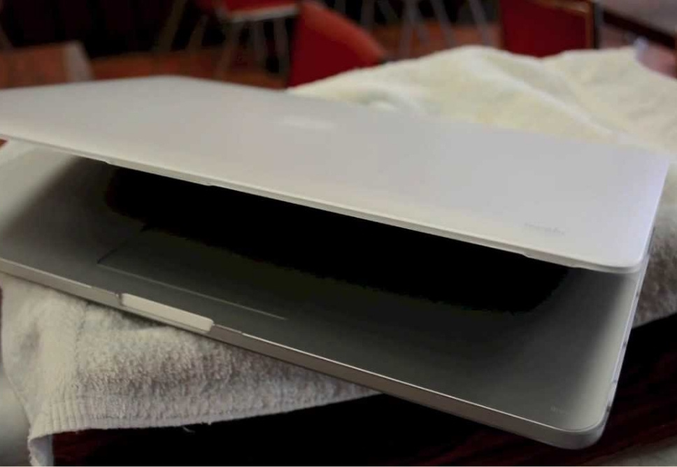 Thay Vỏ Macbook Quận Phú Nhuận Tận Nơi