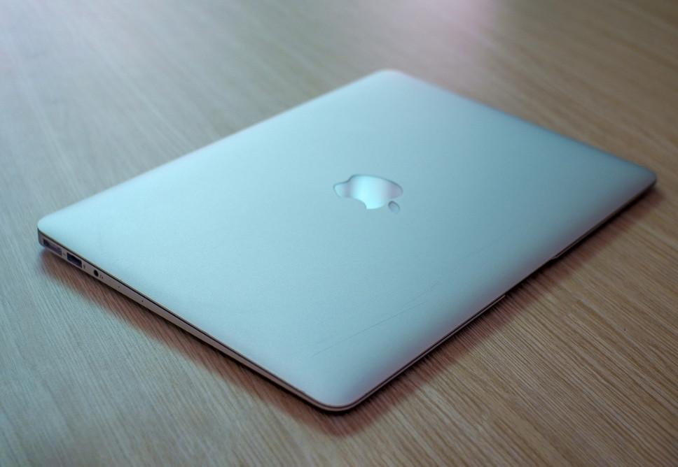 Thay Bàn Phím Macbook Quận 7 Tận Nhà