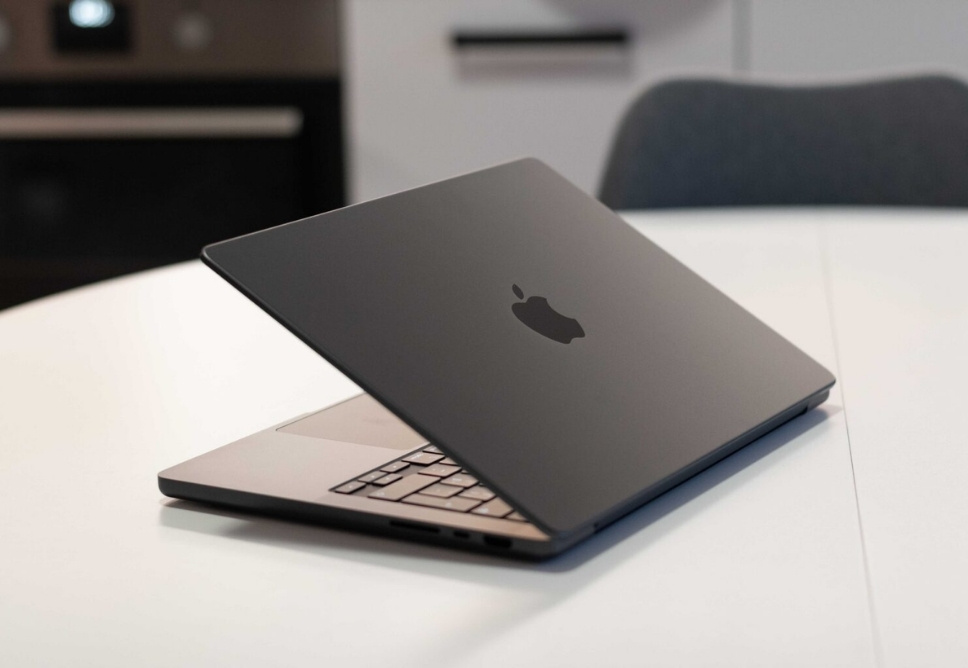 Thay Màn Hình Macbook Quận Tân Phú Giá Rẻ