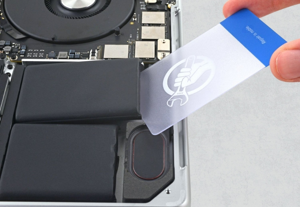 Thay Pin Macbook Quận Tân Phú Chính Hãng