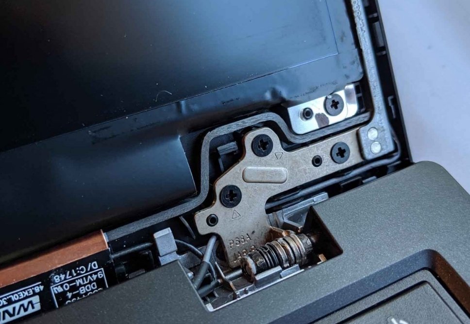 Thay Bản Lề Macbook Quận Bình Thạnh Gần Đây