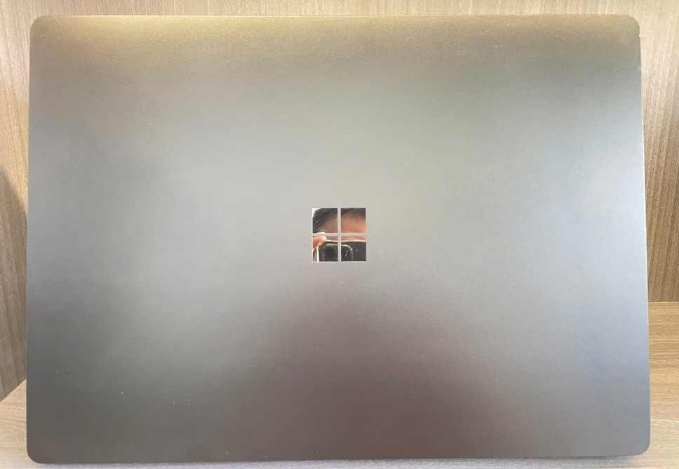 Thay Vỏ Surface Chính Hãng Ở TPHCM