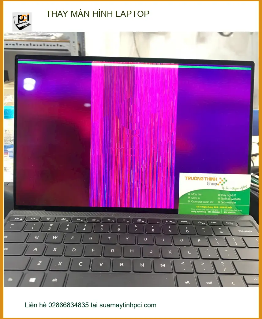 Anh Phúc nhân viên văn phòng tìm trung tâm Thay màn hình laptop Quận Bình Thạnh