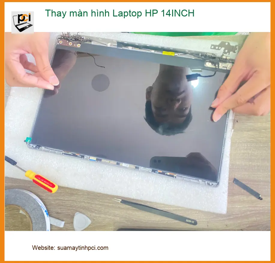 Anh Quang nhân viên IT tìm dịch vụ thay màn hình Laptop HP 14INCH Quận 7 lấy liền ảnh thực tế 1