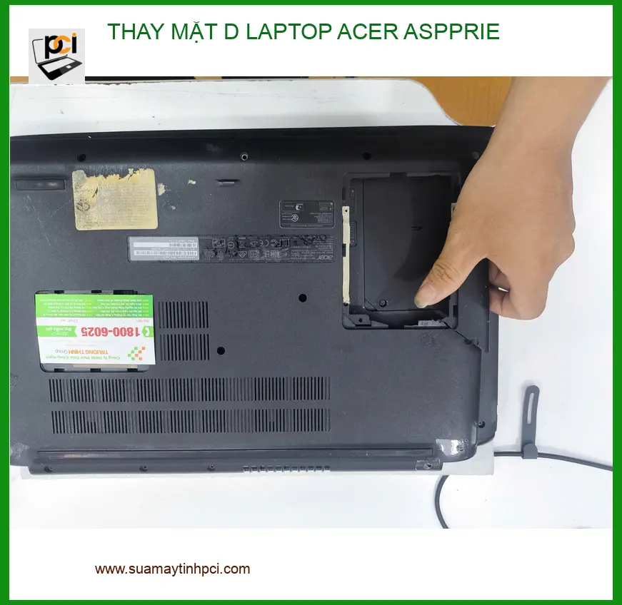 Dịch vụ thay mặt D laptop Acer Aspire Quận Gò Vấp giá rẻ - Chị Mai làm IT ảnh thực tế 1