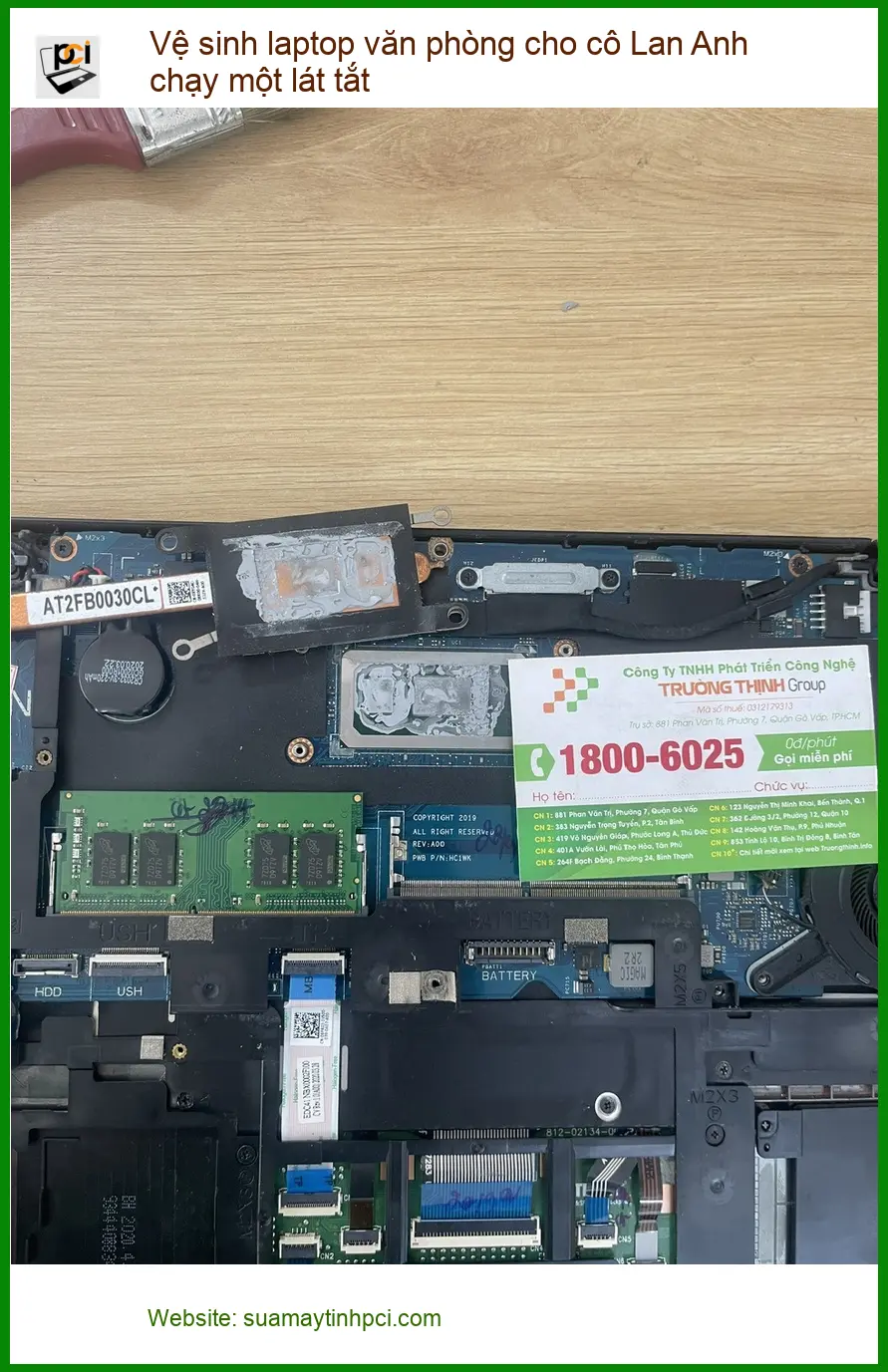 Chị An lo máy tắt - Dịch vụ vệ sinh laptop văn phòng Quận Phú Nhuận ảnh thực tế 2