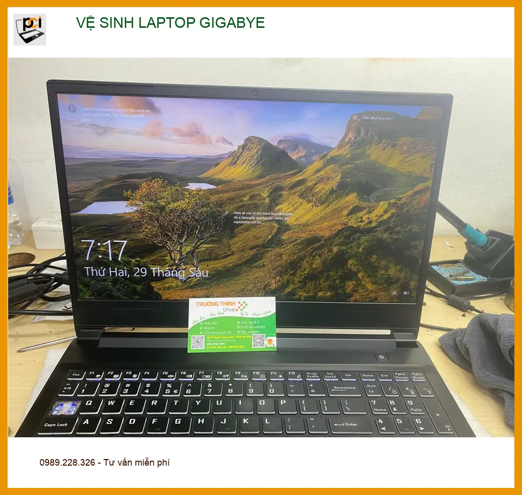 Anh Minh Quân game thủ cần Địa điểm Vệ sinh Laptop Gigabyte Quận Gò Vấp gấp ảnh thực tế 1
