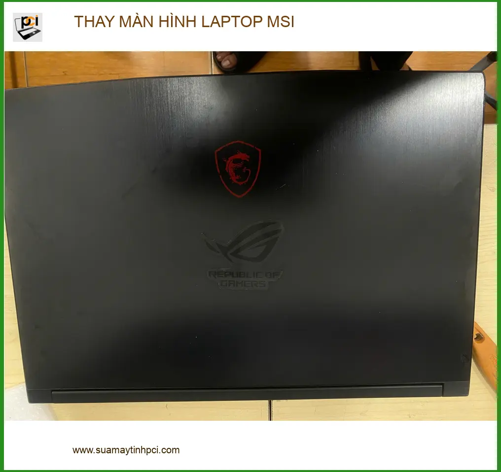 Trung tâm Thay Màn Hình Laptop MSI Gò Vấp uy tín - Chú Tấn bị vỡ do mèo nhảy ảnh thực tế 2