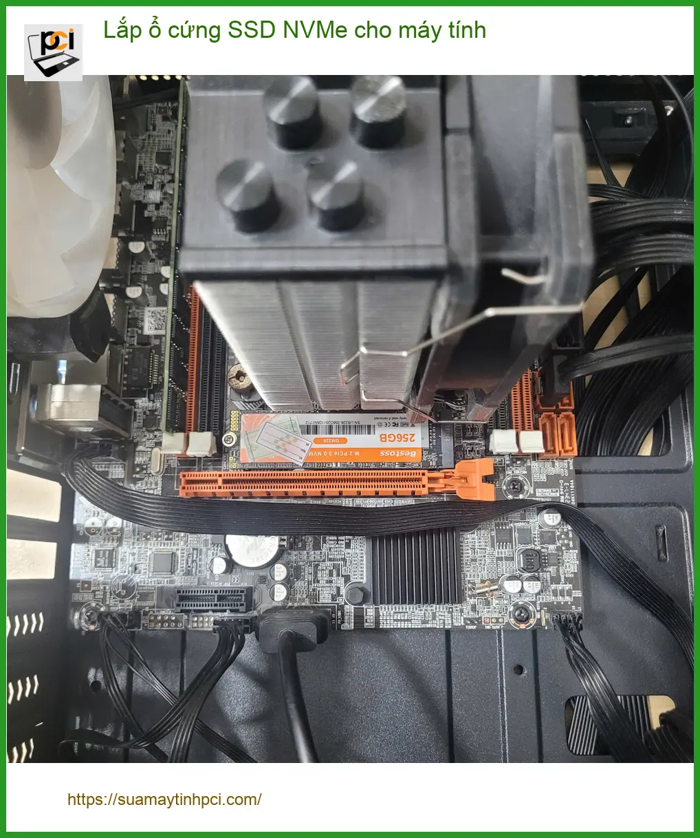 Anh Quân kỹ sư tìm chỗ lắp ổ cứng SSD NVMe máy tính Quận Tân Bình